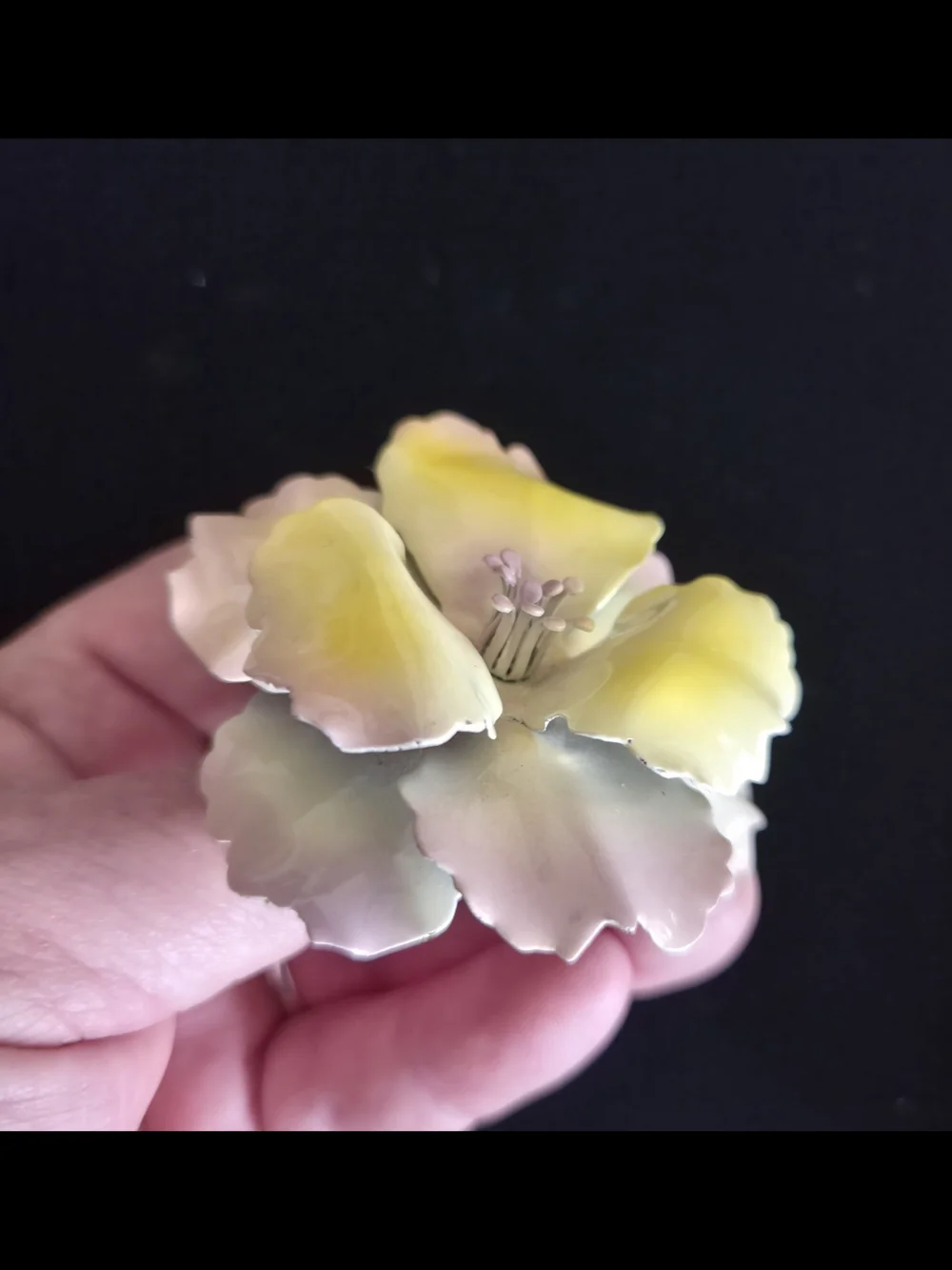 VTG Floral Enamel Brooch in Pastel Yellow and Purple Peddals